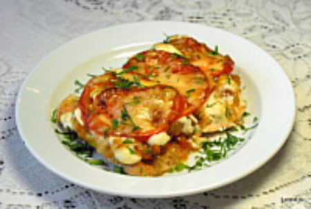 Филе рыбы с помидором под сырной шапочкой (треска)